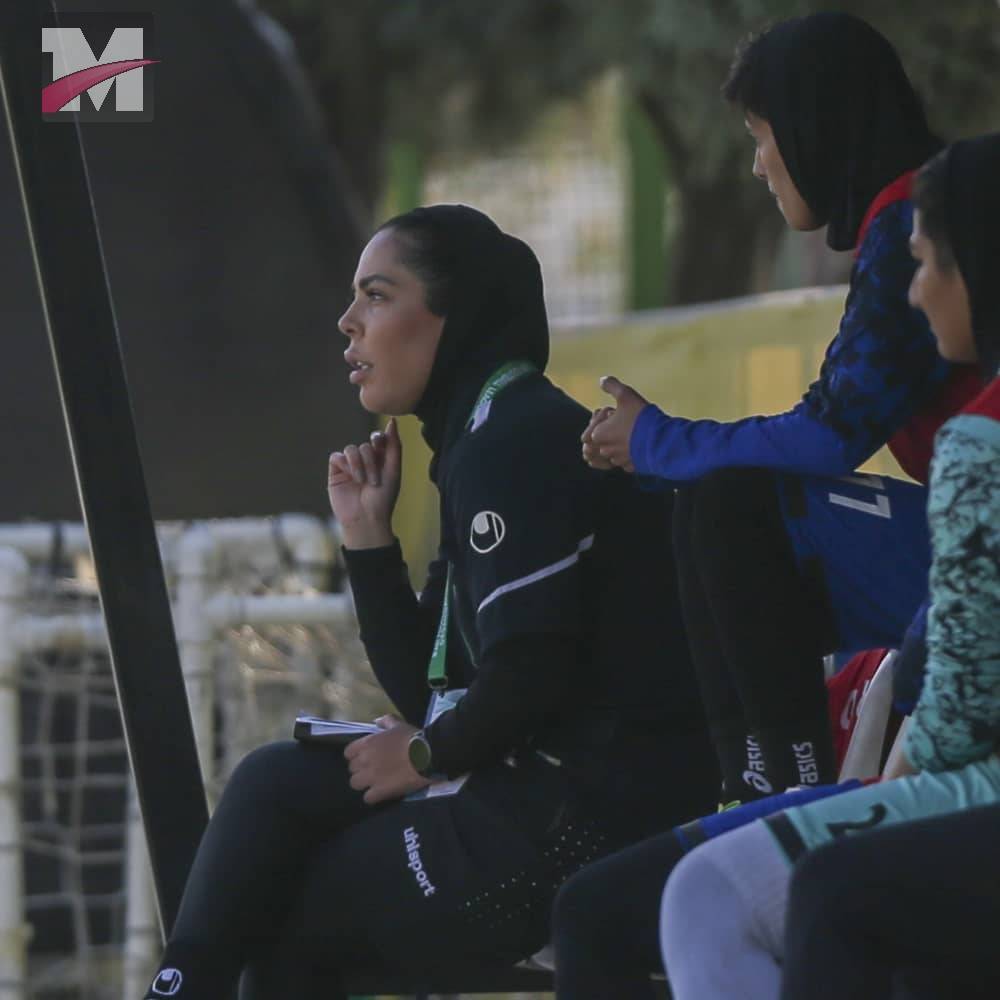 شقایق فسخودی